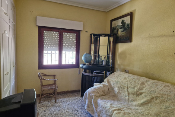 Resale - Country House - Elche
