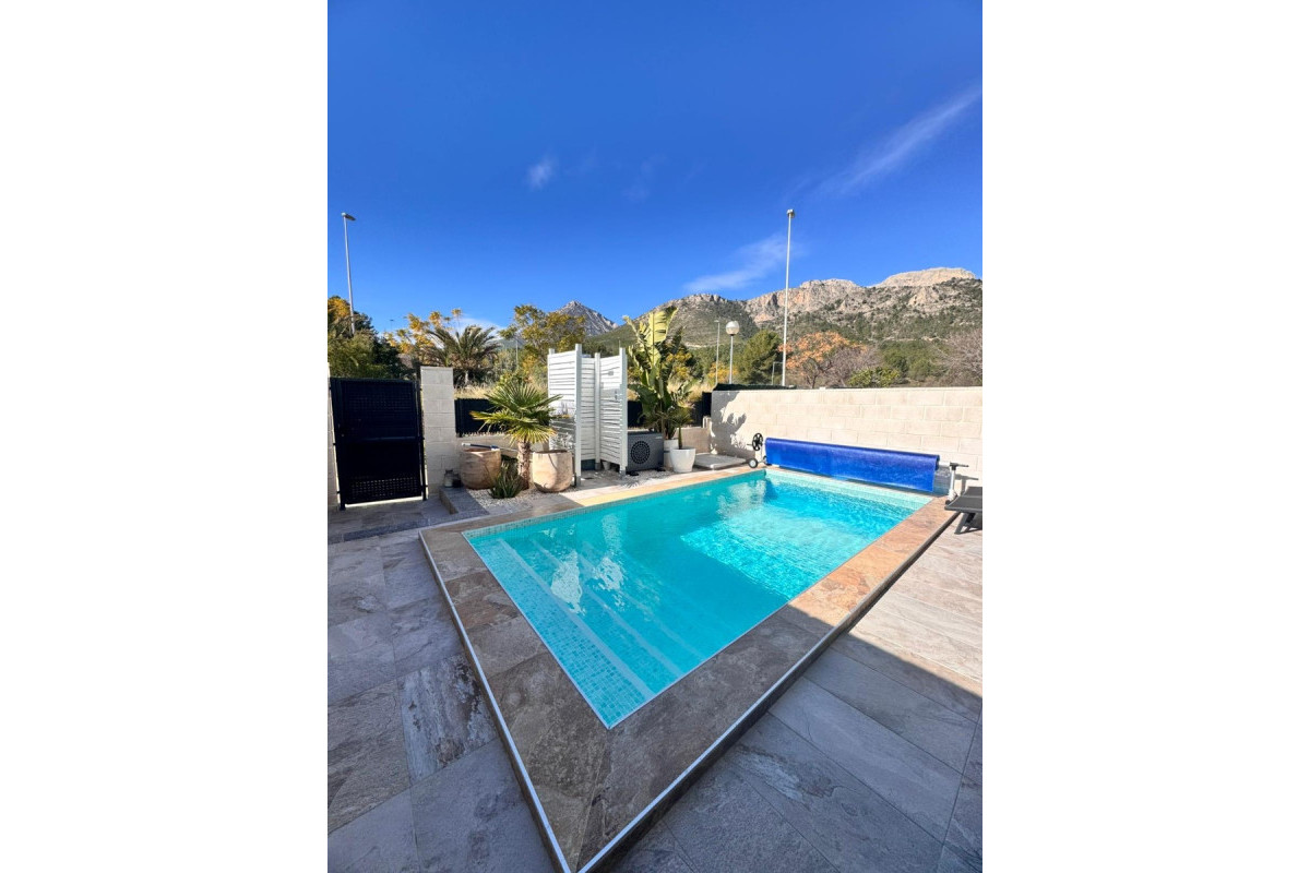 Revente - Maison de ville - Polop