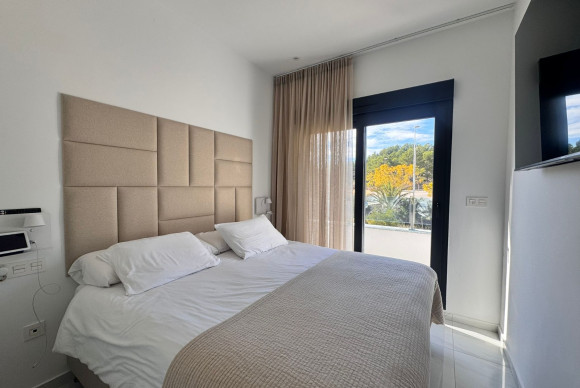 Revente - Maison de ville - Polop