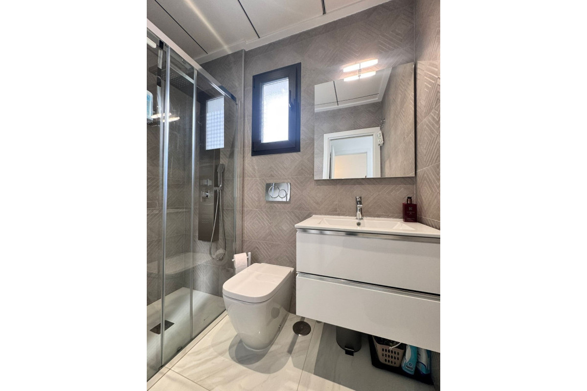 Revente - Maison de ville - Polop