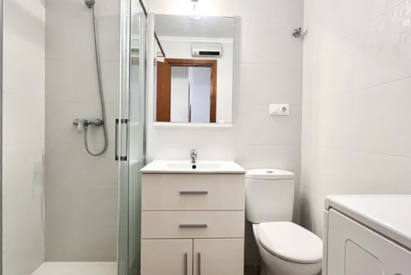 Reventa - Adosado - Torrevieja - La Siesta - El Salado -  Torreta