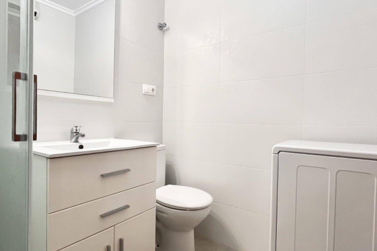 Reventa - Adosado - Torrevieja - La Siesta - El Salado -  Torreta