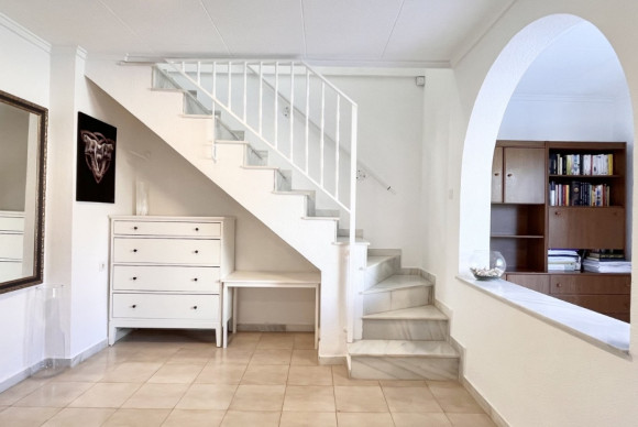 Reventa - Adosado - Torrevieja - La Siesta - El Salado -  Torreta