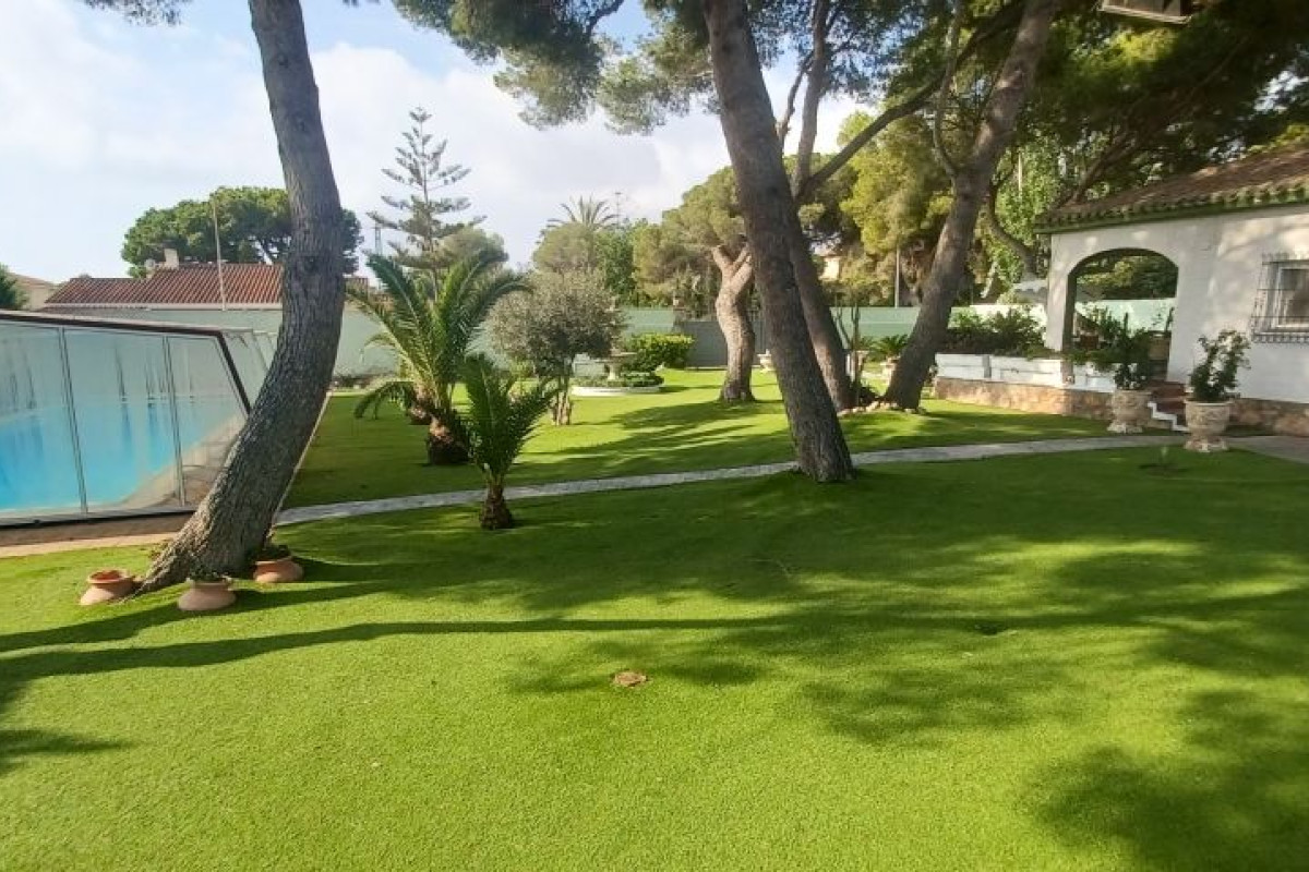 Herverkoop - Villa - Orihuela Costa