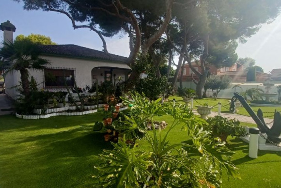 Herverkoop - Villa - Orihuela Costa