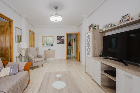 Herverkoop - Appartement  - Torrevieja - Playa del Acequión