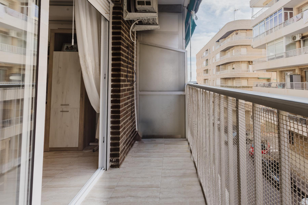 Herverkoop - Appartement  - Torrevieja - Playa del Acequión