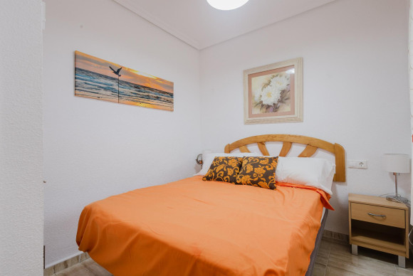 Herverkoop - Appartement  - Torrevieja - Playa del Acequión