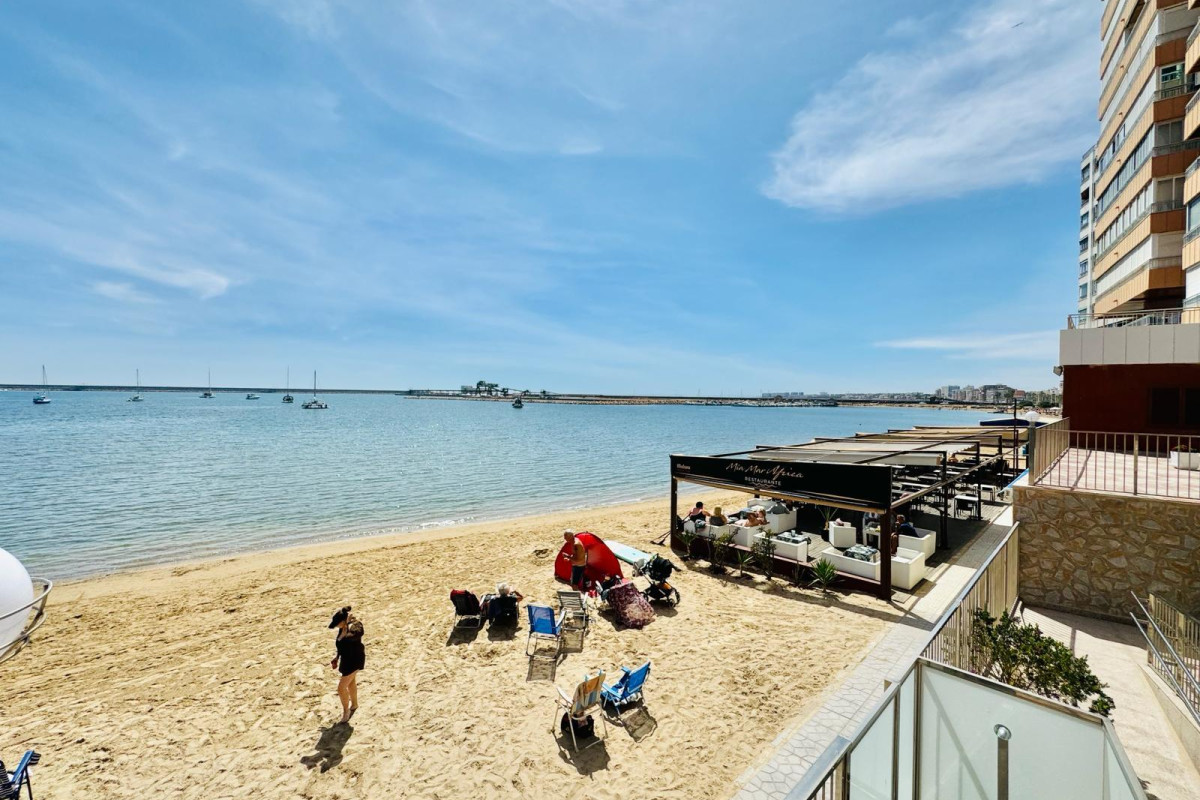 Herverkoop - Appartement  - Torrevieja - Playa del Acequión