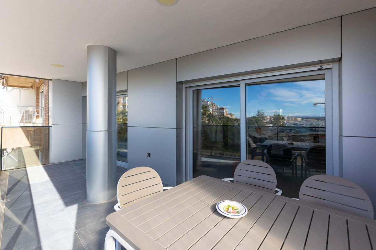 Herverkoop - Appartement  - Torrevieja - Paseo maritimo