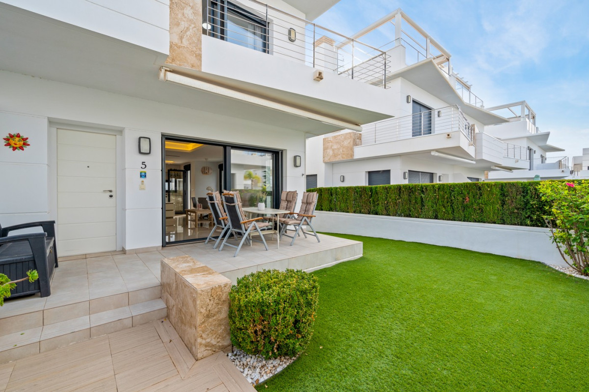 Reventa - Casa semi independiente - Ciudad Quesada - Lo Marabu - Doña Pepa 2