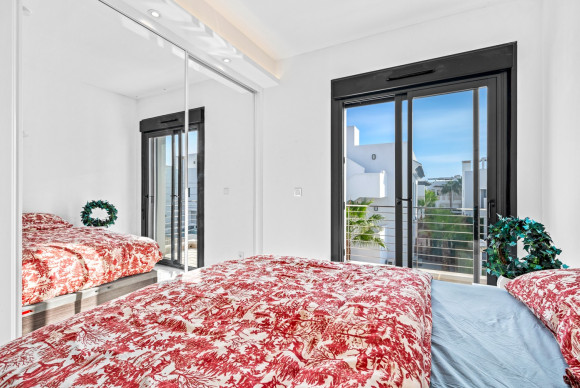 Reventa - Casa semi independiente - Ciudad Quesada - Lo Marabu - Doña Pepa 2