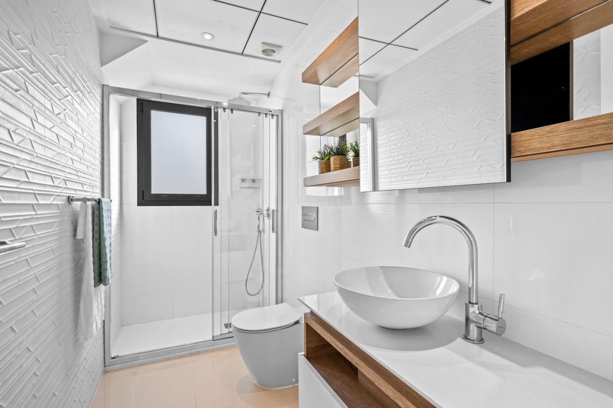 Reventa - Casa semi independiente - Ciudad Quesada - Lo Marabu - Doña Pepa 2