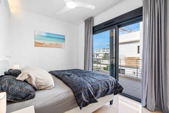 Reventa - Casa semi independiente - Ciudad Quesada - Lo Marabu - Doña Pepa 2