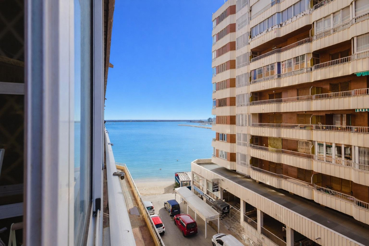 Herverkoop - Appartement  - Torrevieja - Playa del Acequión