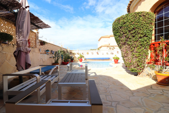 Herverkoop - Vrijstaande Villa - Ciudad Quesada - Atalayas