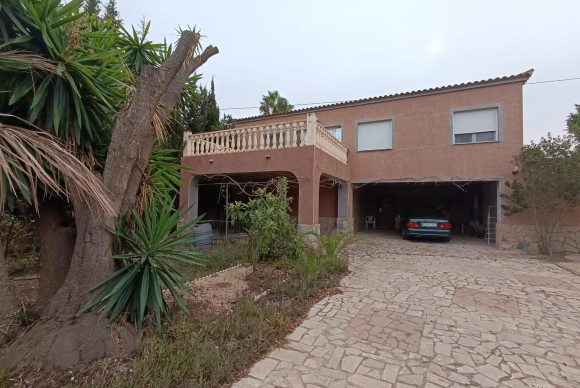 Reventa - Country House - LA MARINA