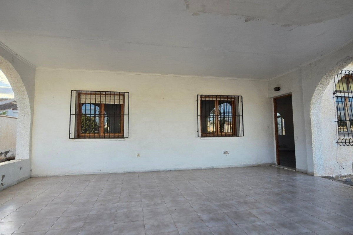 Herverkoop - Vrijstaande Villa - Torrevieja - El Chaparal