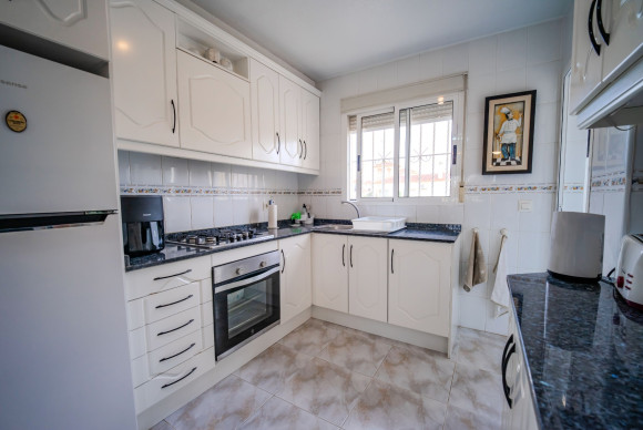 Herverkoop - Half Vrijstaande Woning - Benijofar - Benimar