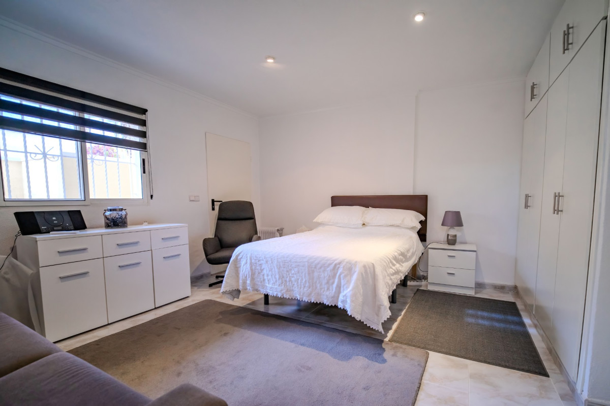 Herverkoop - Half Vrijstaande Woning - Benijofar - Benimar