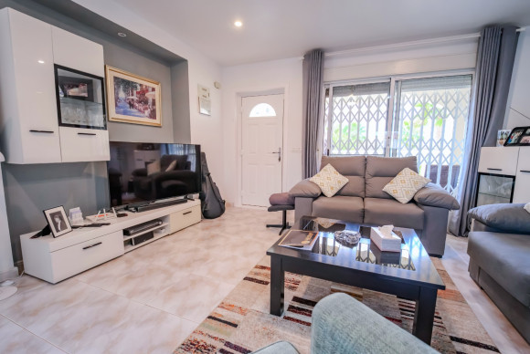 Herverkoop - Half Vrijstaande Woning - Benimar - Benimar I