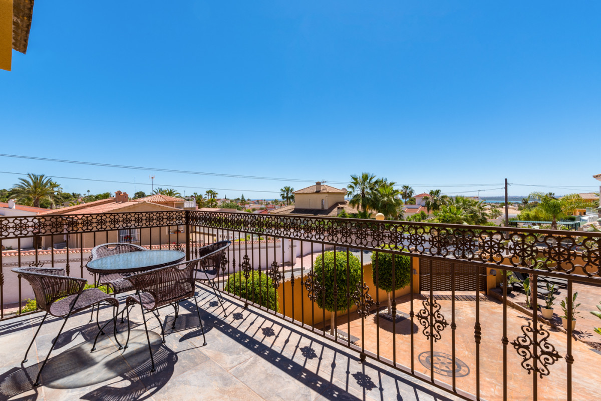 Herverkoop - Vrijstaande Villa - Ciudad Quesada - Ciudad Quesada - Town