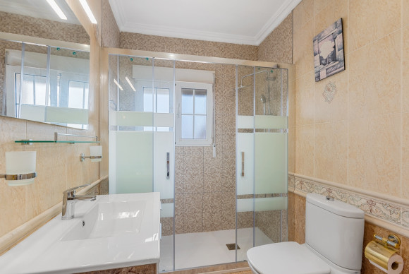 Herverkoop - Vrijstaande Villa - Torrevieja - El Chaparral