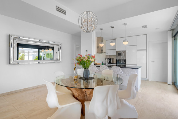 Revente - Detached Villa - Orihuela Costa - Villamartin