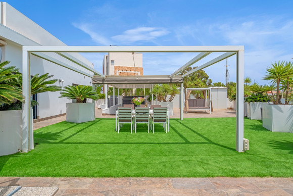 Revente - Detached Villa - Orihuela Costa - Villamartin