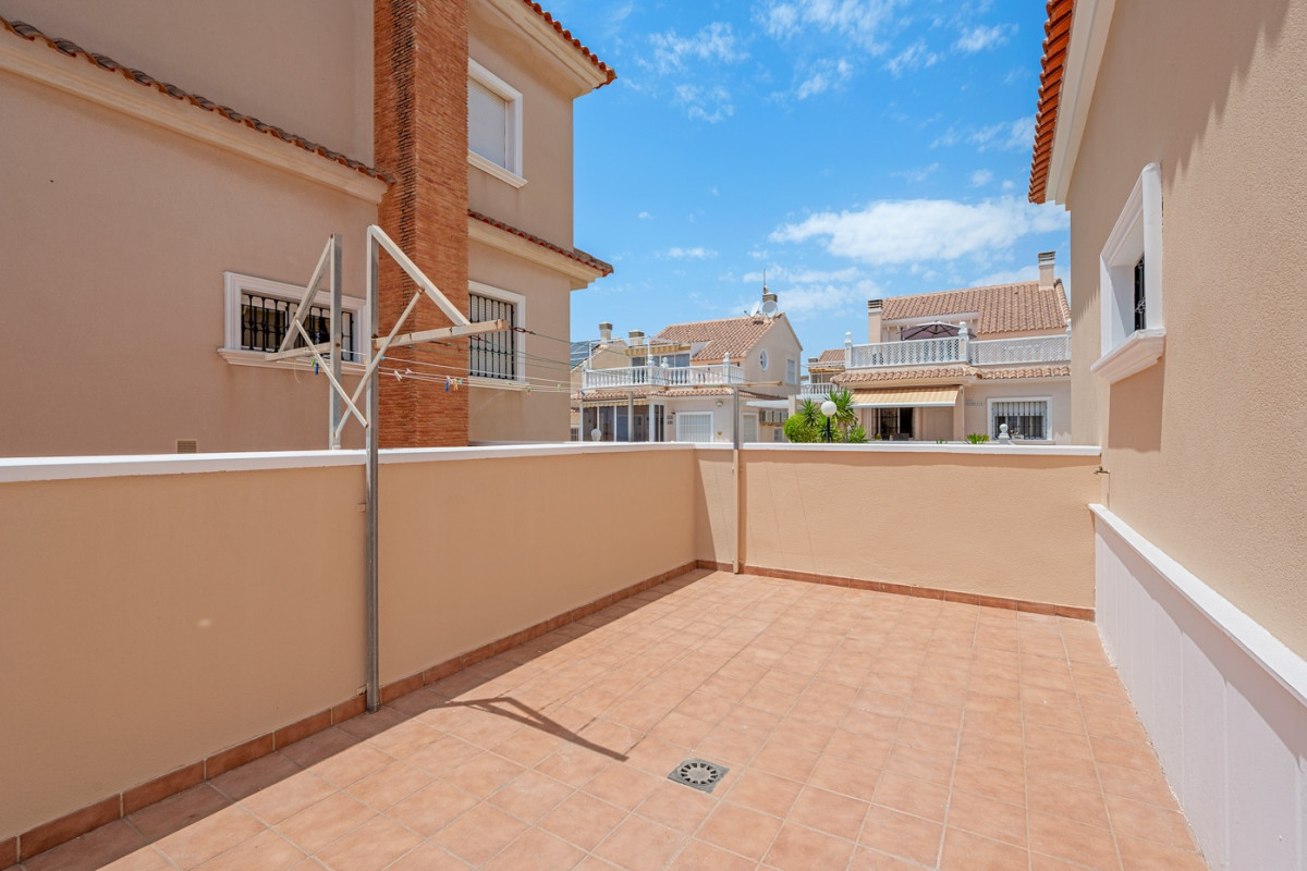 Herverkoop - Vrijstaande Villa - Torrevieja - Los Frutales