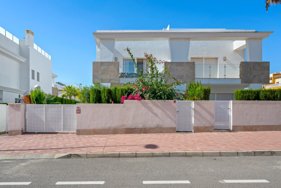 Herverkoop - Half Vrijstaande Woning - Ciudad Quesada - Doña Pepa