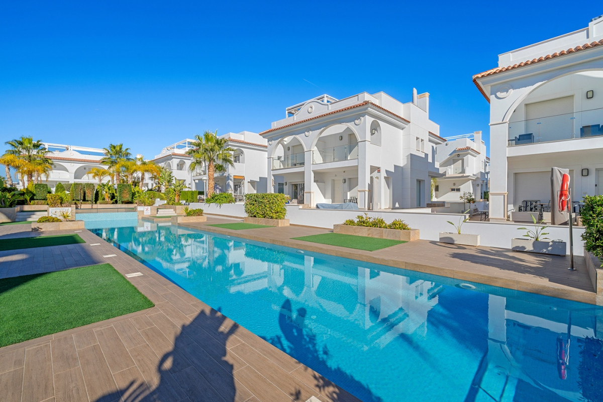 Herverkoop - Half Vrijstaande Woning - Ciudad Quesada - Doña Pepa