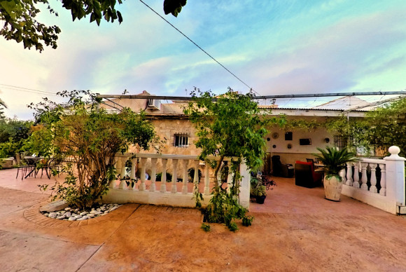 Resale - Country House - Novelda