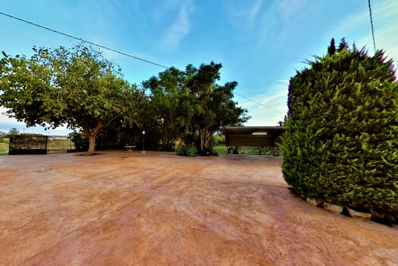 Resale - Country House - Novelda