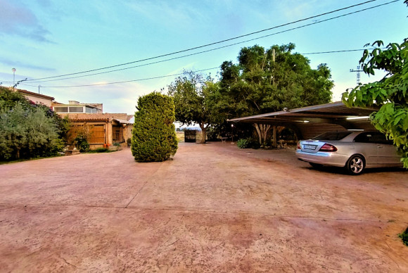 Resale - Country House - Novelda