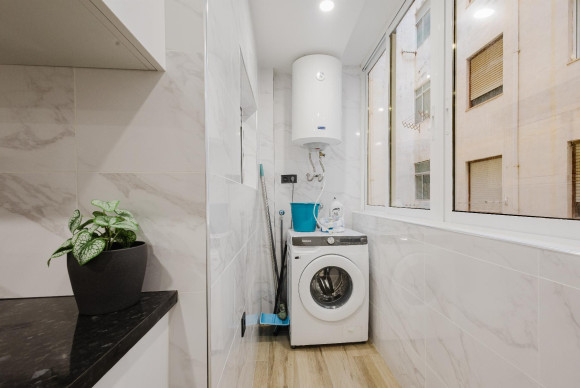 Herverkoop - Appartement  - Torrevieja - Playa del Acequión