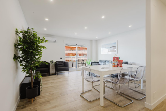 Herverkoop - Appartement  - Torrevieja - Playa del Acequión