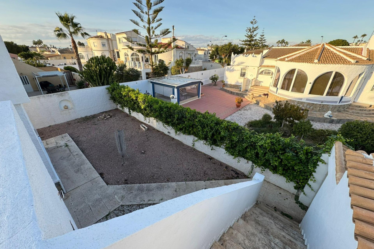 Reventa - Villa - Torrevieja - San luis