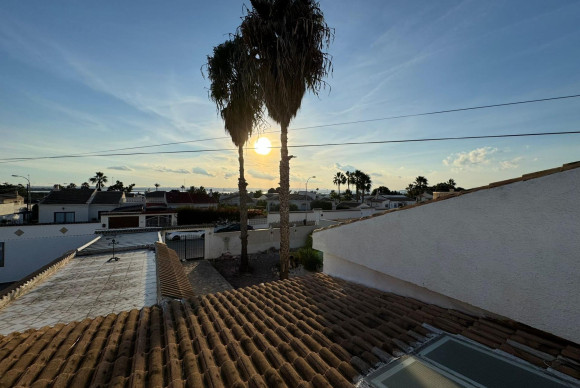 Reventa - Villa - Torrevieja - San luis