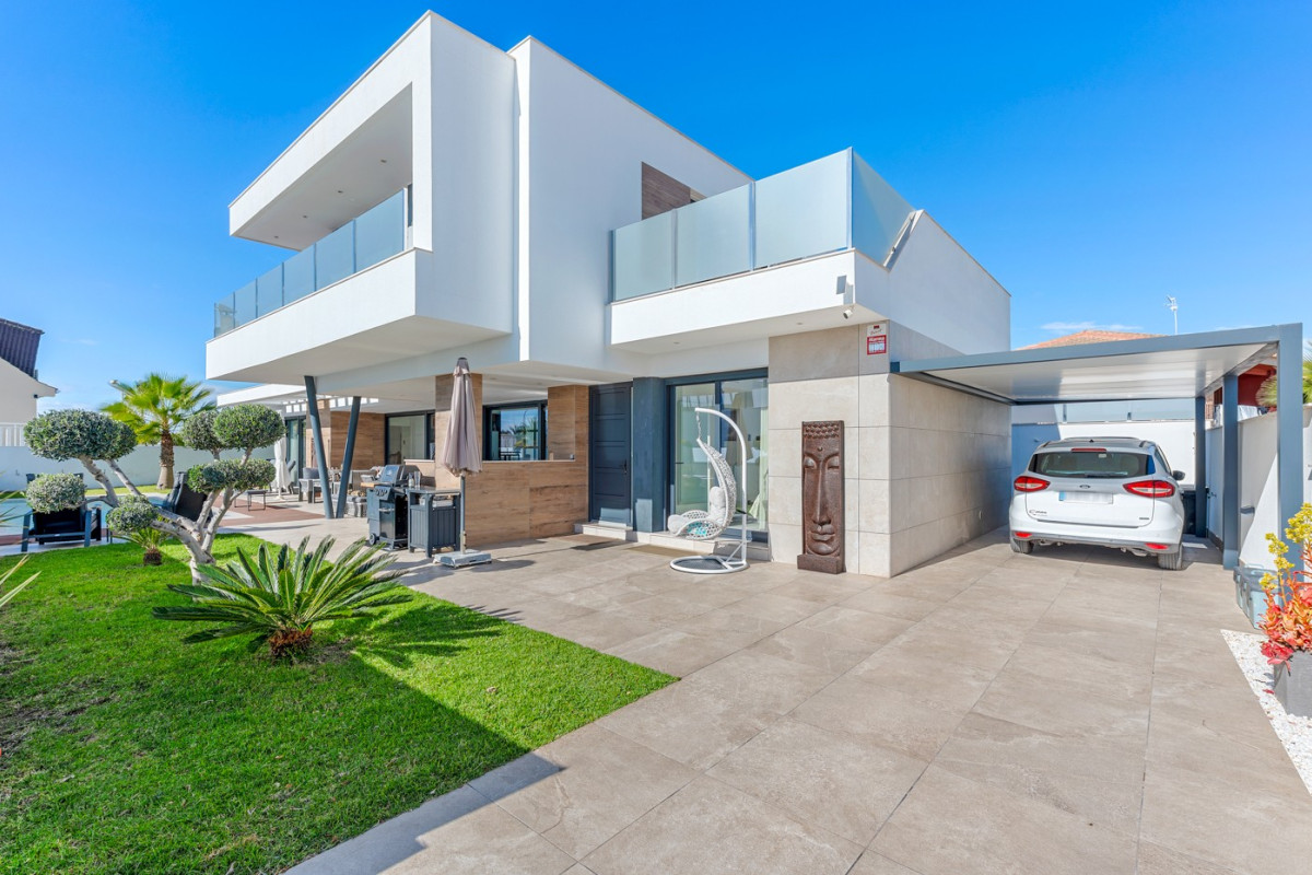 Herverkoop - Vrijstaande Villa - Ciudad Quesada - Ciudad Quesada - Town