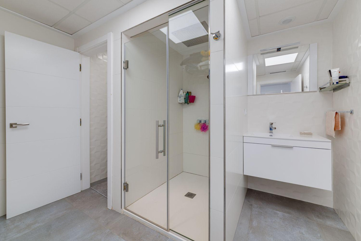 Herverkoop - Villa - Torrevieja - Los Balcones