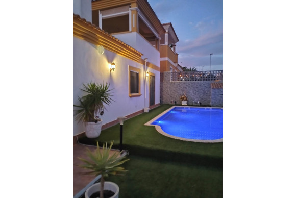 Revente - Villa - Orihuela Costa - Entre Naranjos Vistabella