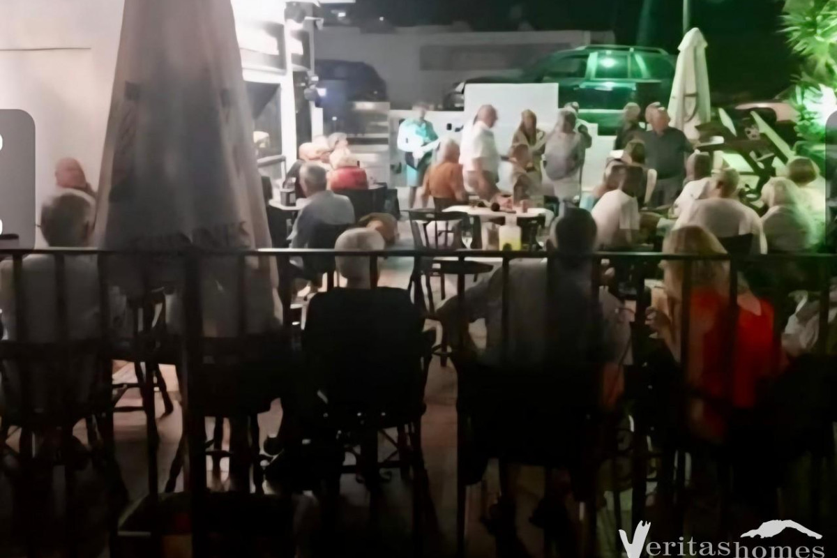 Reventa - Local Comercial - Mojacar Playa