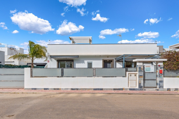 Herverkoop - Vrijstaande Villa - Ciudad Quesada - La Laguna