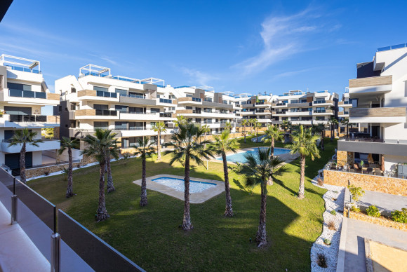 Resale - Apartment  - Orihuela Costa - Los Altos