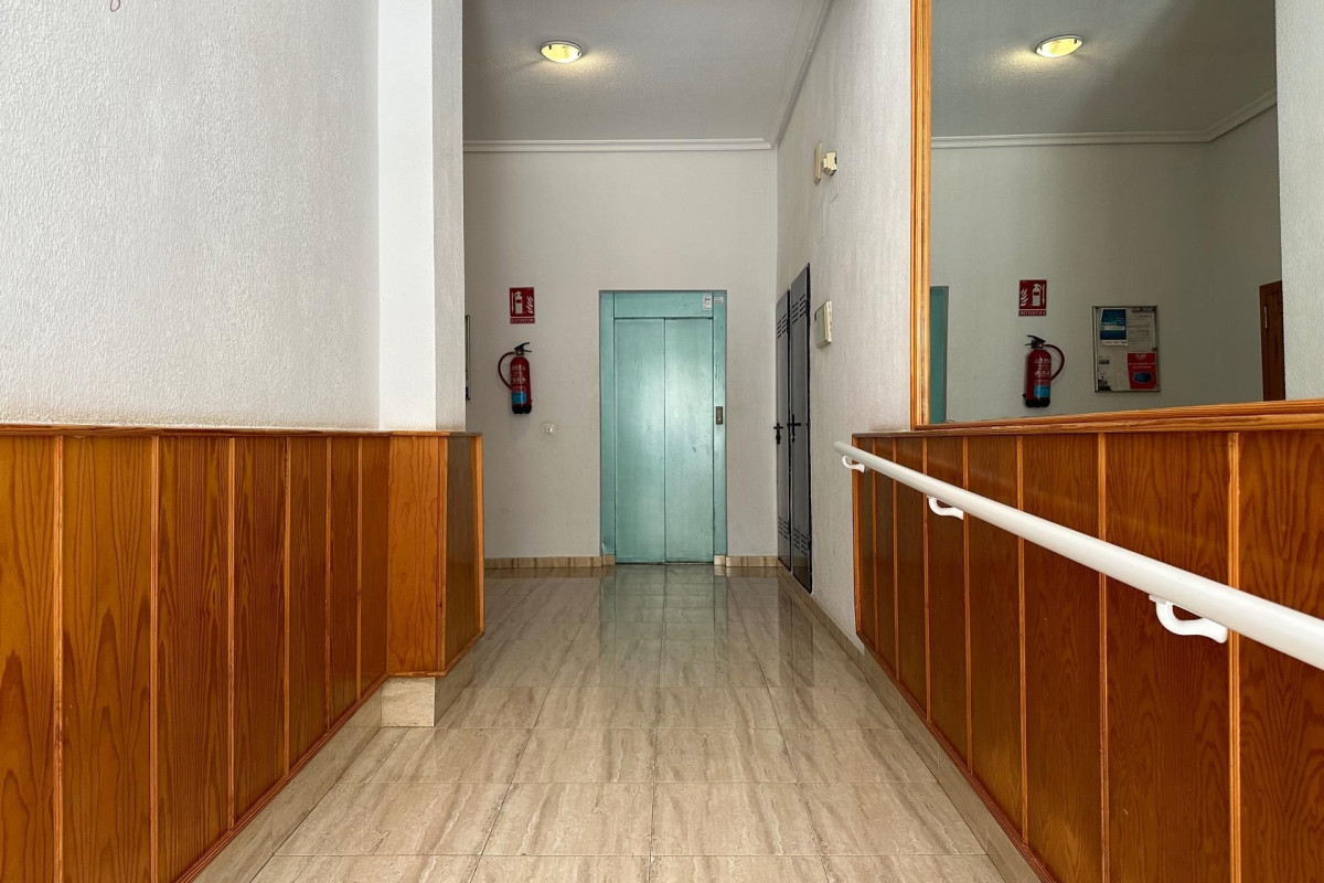 Reventa - Apartamento / piso - Torrevieja - La Mata