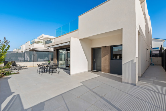 Resale - Semi Detached Villa - San Fulgencio - La Marina