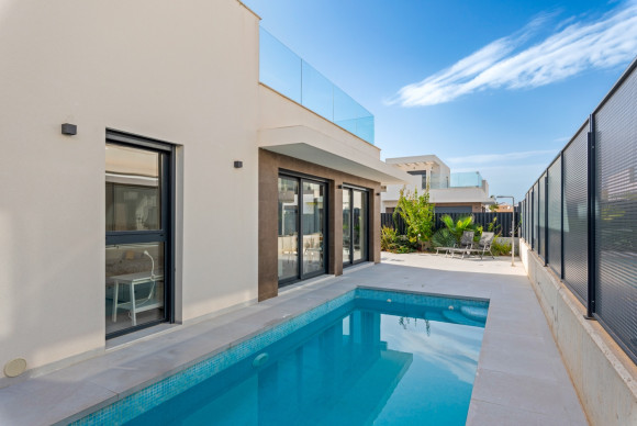 Resale - Semi Detached Villa - La Marina - La Marina - Urbanization