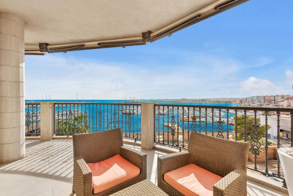 Herverkoop - Appartement  - Torrevieja - Paseo maritimo