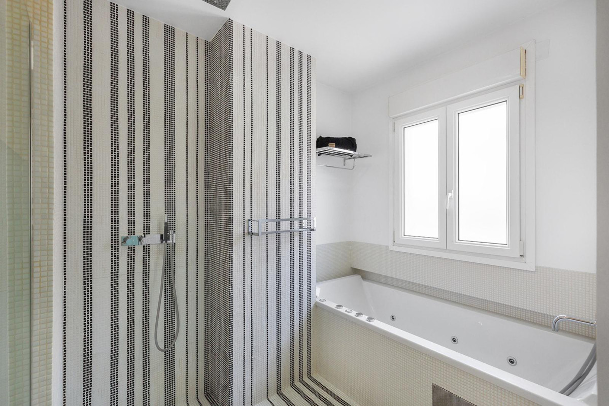 Herverkoop - Appartement  - Torrevieja - Paseo maritimo